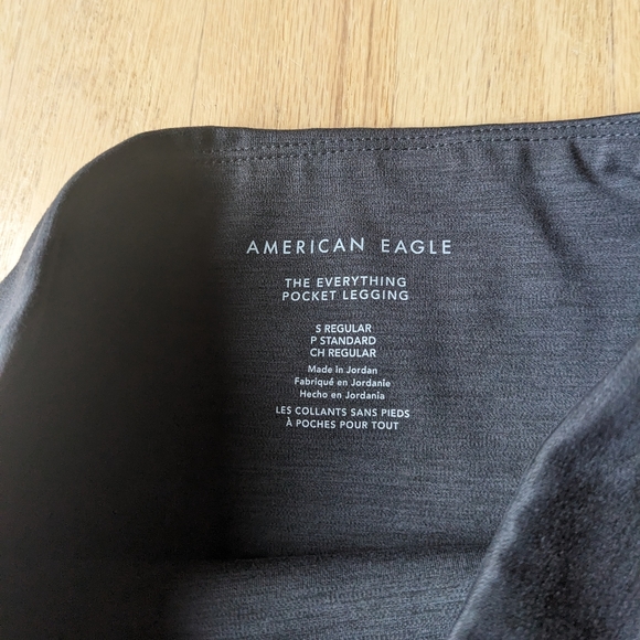 American Eagle Everything Pocket Leggings in grey size small - Picture 4 of 6